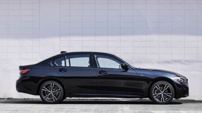BMW 3 Series Sedan long-wheelbase G28 2021 silhouette BMW 3 Series Sedan long-wheelbase G28 2021 Cashmere Silver metallic silhouette side view