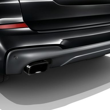BMW X3 M40i tailpipe trims. BMW X3 M40i in Black Sapphire metallic, exterior, tailpipe trims in Black Chrome.