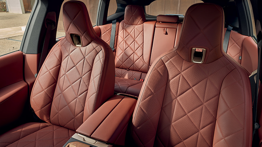 BMW iX i20 electric SUV interior BMW iX i20 2021 electric SUV interior Suite leather Castanea
