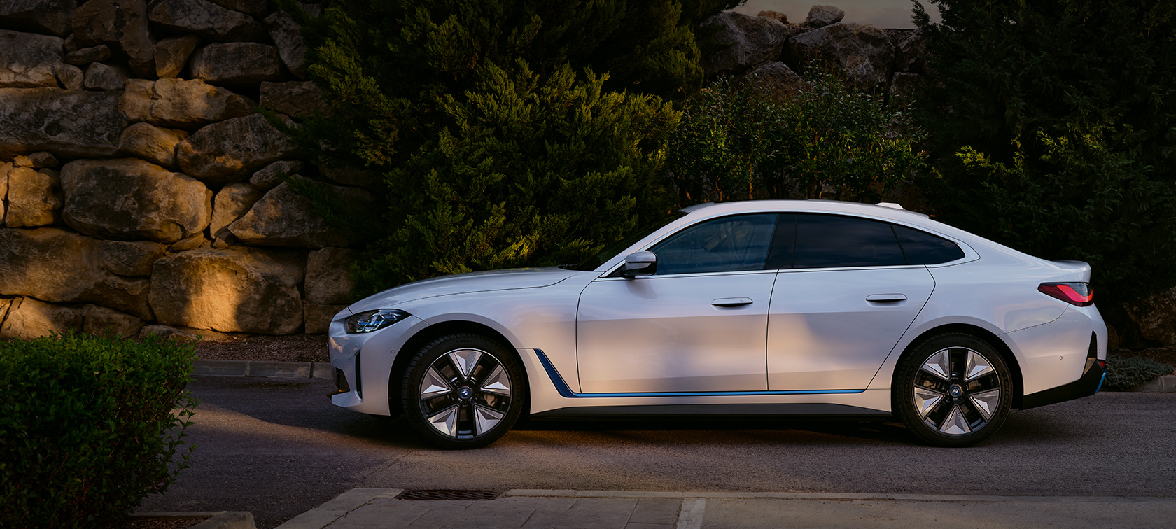 BMW i4 Prices, Models, Highlights & Design