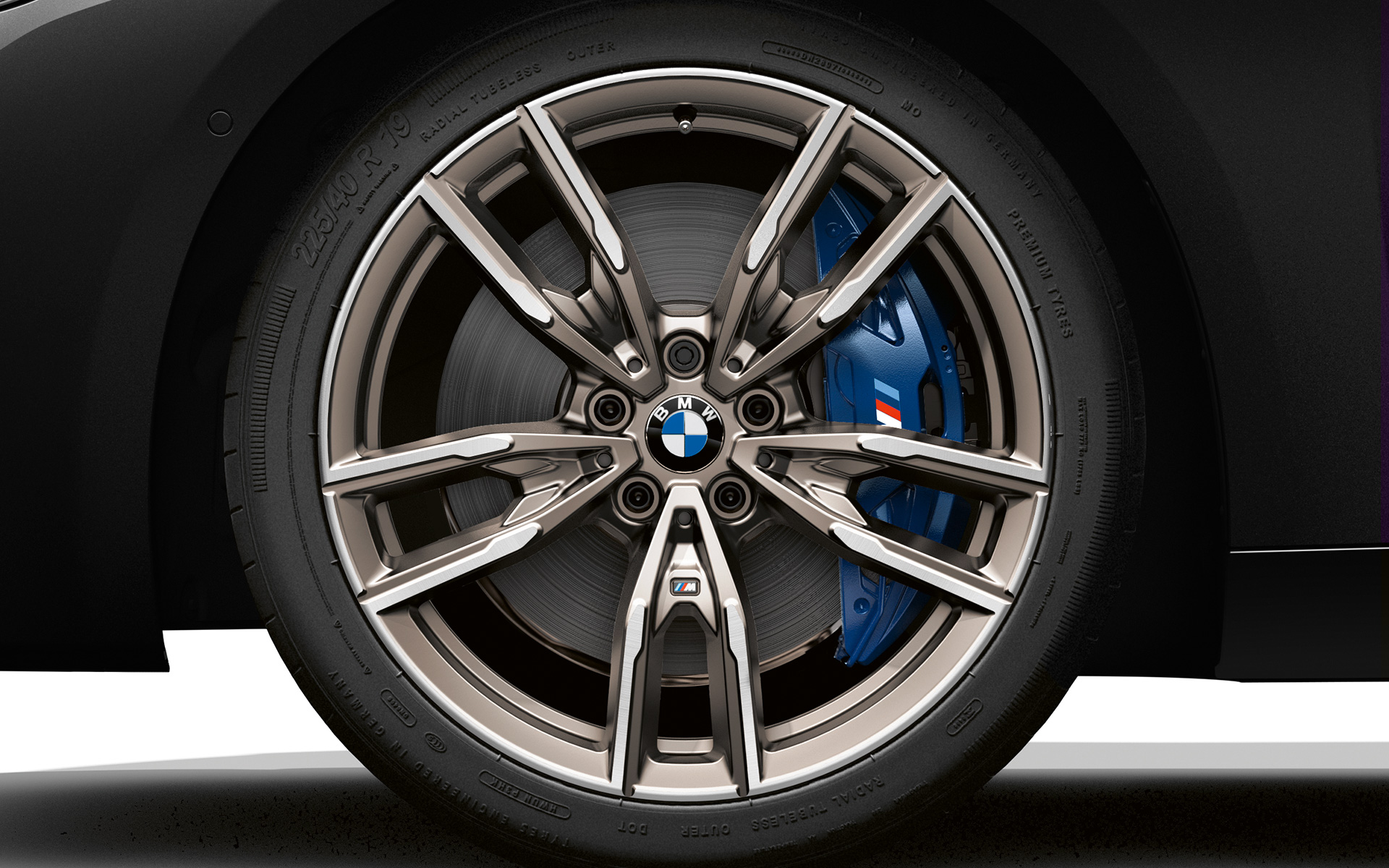 BMW M240i G42 M Sport breaking system, dark blue metallic M Sport breaking system, dark blue metallic BMW M240i G42