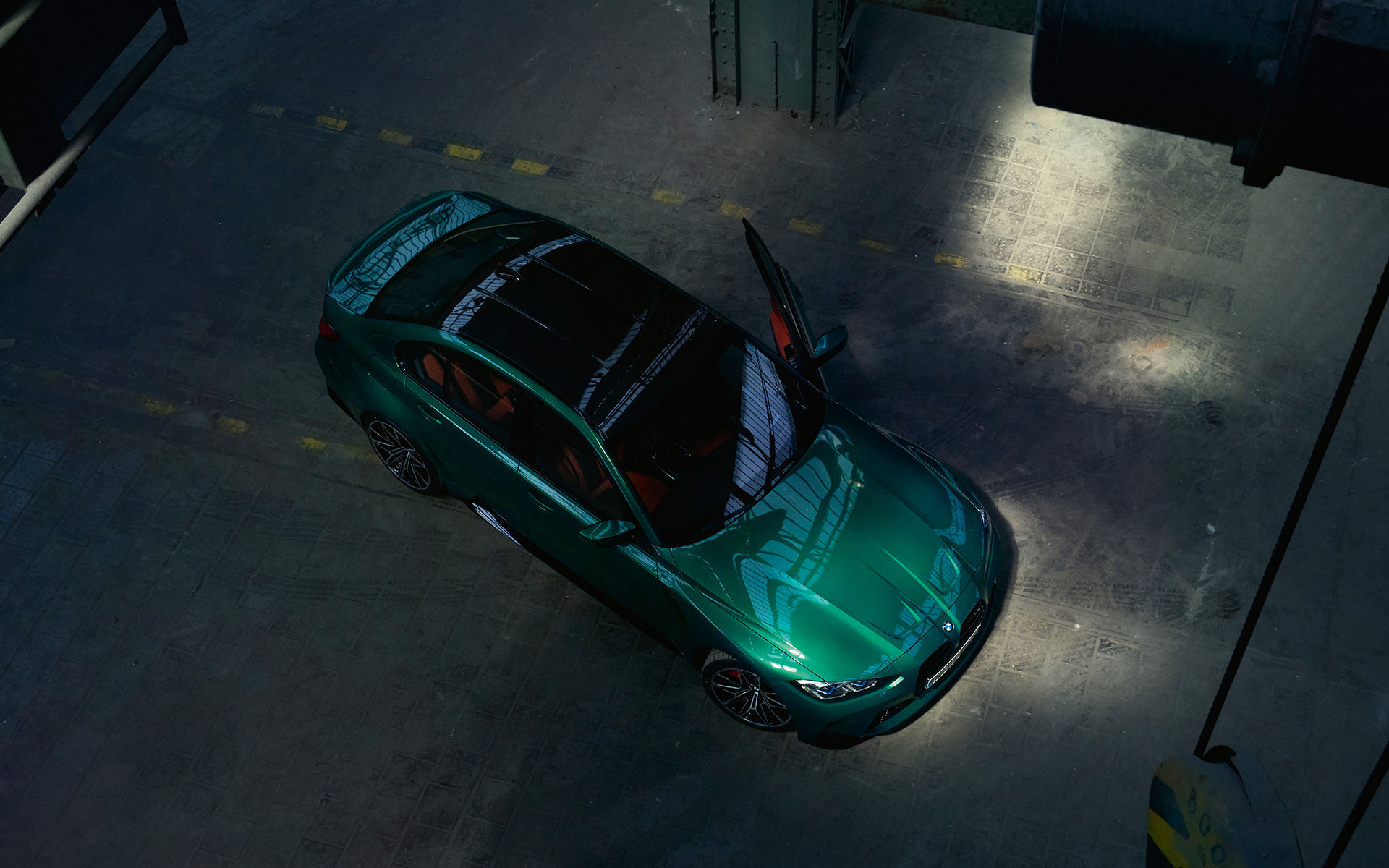 BMW M3 Sedan G80 2020 Isle of Man Green metallic bird’s-eye view carbon roof