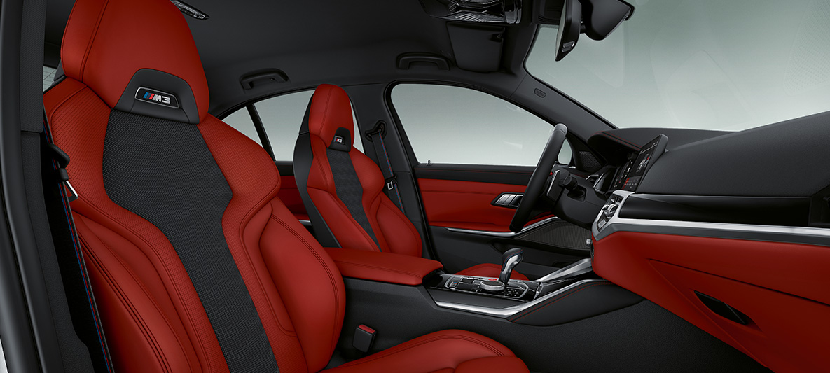 BMW Individual Interior trims Aluminium fabric high-gloss BMW M3 Sedan G80 2020 interior BMW Individual interior trim finishers Aluminium fabric high-gloss with highlight trim finisher in Pearl Chrome BMW M3 Sedan G80 2020 interior
