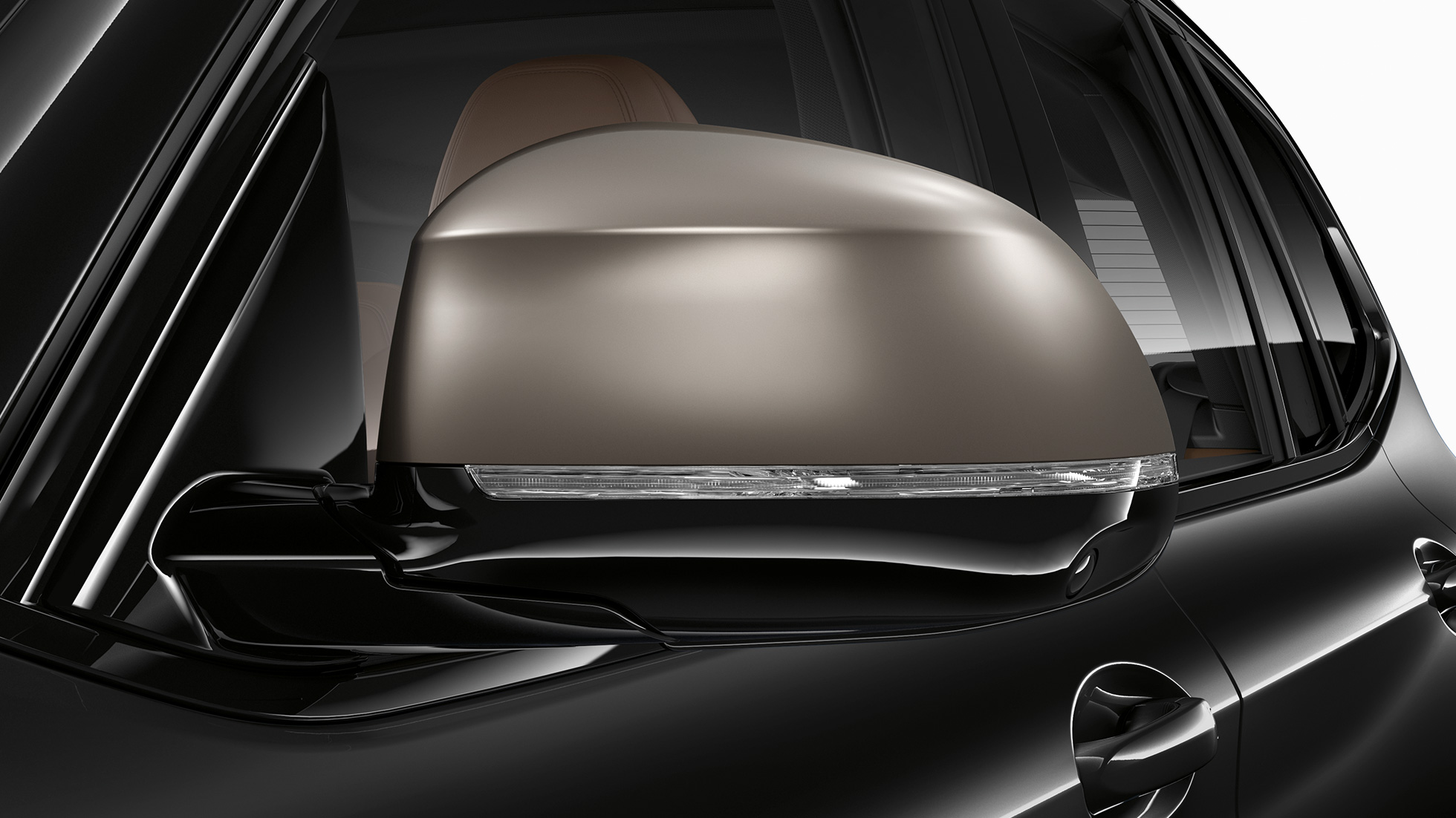 BMW X3 M40i mirror caps. BMW X3 M40i in Black Sapphire metallic, exterior, galvanised mirror caps in Cerium Grey.