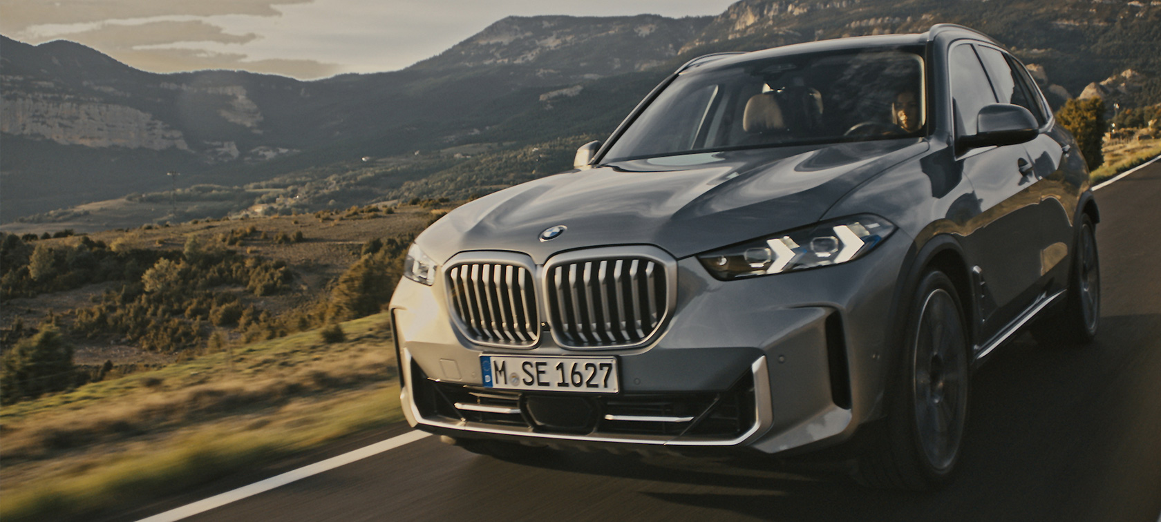 Video Exterior Design BMW X5 G05 LCI BMW X5 G05 LCI Video Exterior Design