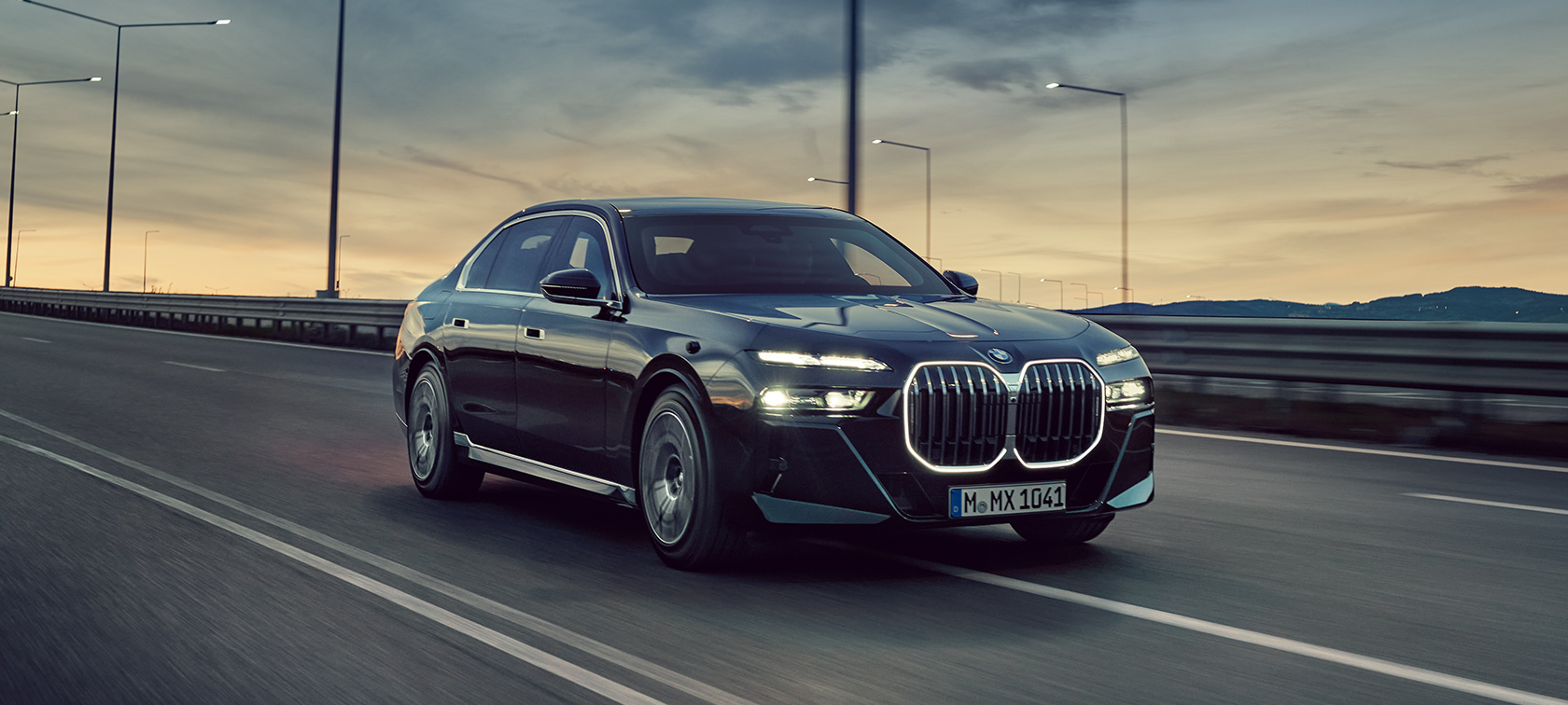 BMW Protection Vehicles BMW 7 Series Protection in action video BMW Protection Vehicles BMW 7 Series Protection in action video