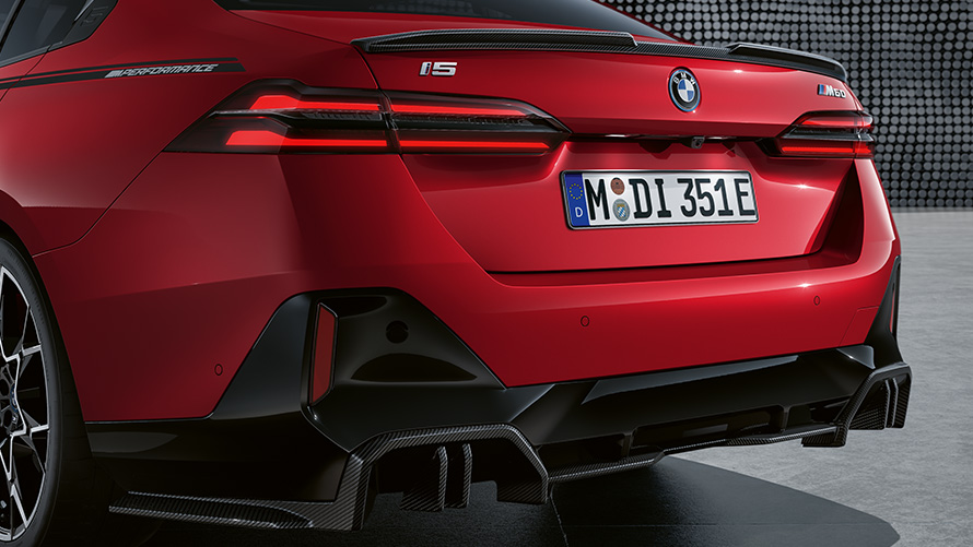 BMW M Performance Parts BMW i5 G60 M Performance rear diffuser, aramid BMW M Performance Parts 2023 BMW i5 G60 M Performance rear diffuser, aramid