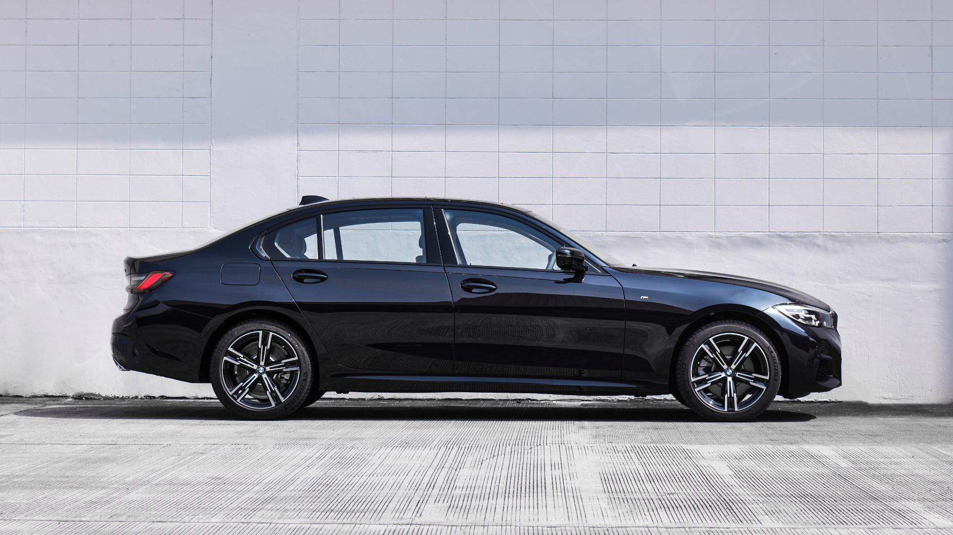 BMW 3 Series Sedan long-wheelbase G28 2021 silhouette BMW 3 Series Sedan long-wheelbase G28 2021 Cashmere Silver metallic silhouette side view