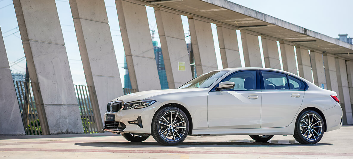 THE NEW BMW X1 AND THE 3 THE NEW BMW X1 AND THE 3