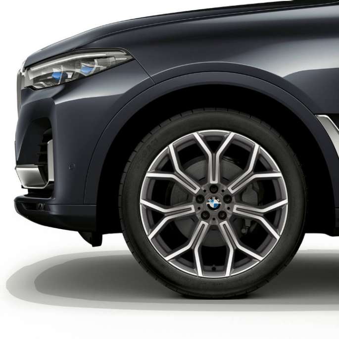 21" light alloy wheels Y-spoke style 753 Bicolour 21" light alloy wheels Y-spoke style 753 Bicolour
